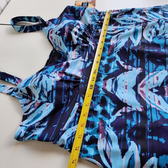 $60 NWT Noon 1 Piece Swim Skirted Bathing Suit Blue White Floral size 18 - Picture 11 of 16